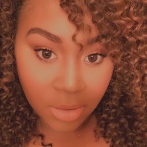 Meet your Posher, Kaleisha